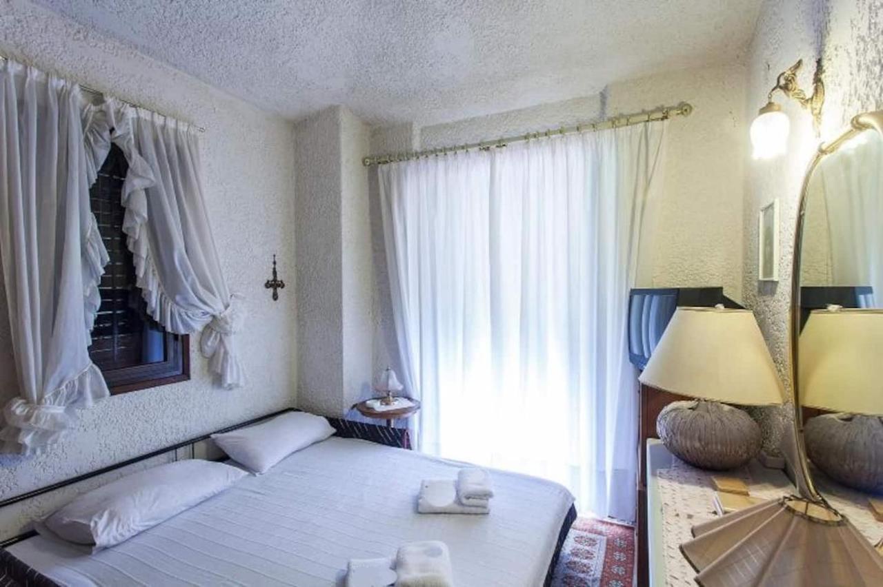 Beachfront Villa 100M From Sea For Up To 10 Guests シビリ エクステリア 写真