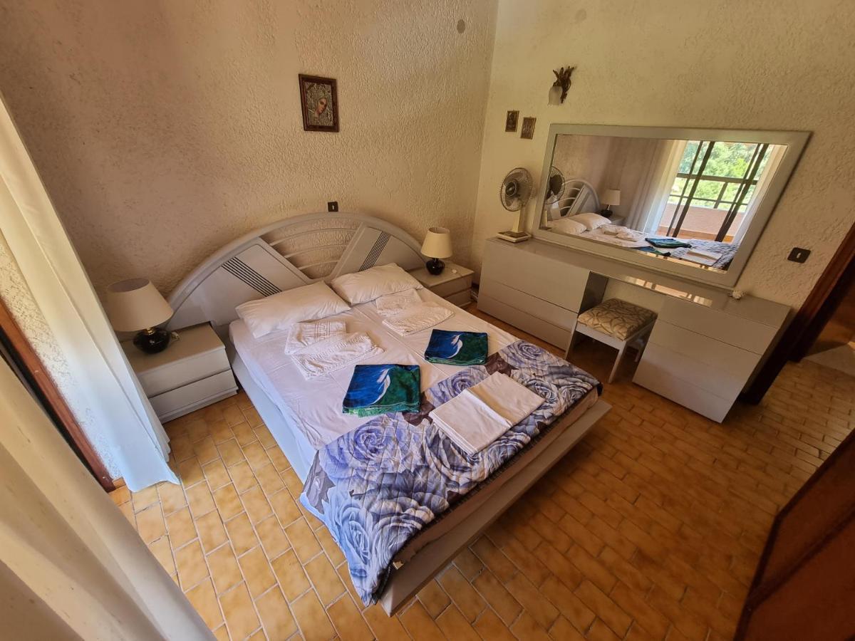 Beachfront Villa 100M From Sea For Up To 10 Guests シビリ エクステリア 写真