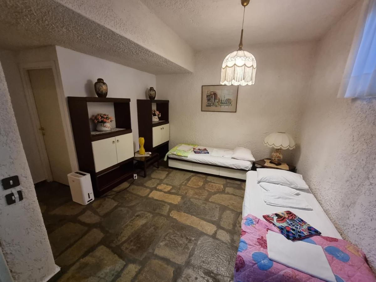 Beachfront Villa 100M From Sea For Up To 10 Guests シビリ エクステリア 写真