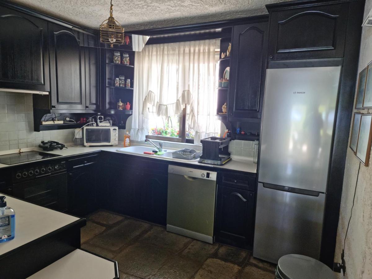 Beachfront Villa 100M From Sea For Up To 10 Guests シビリ エクステリア 写真